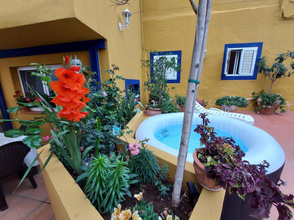 Casa Maestro Lelo - Acogedora Casa Rural Canaria Con Patios Y Jardines De Flores Las Palmas de Gran Canaria Esterno foto