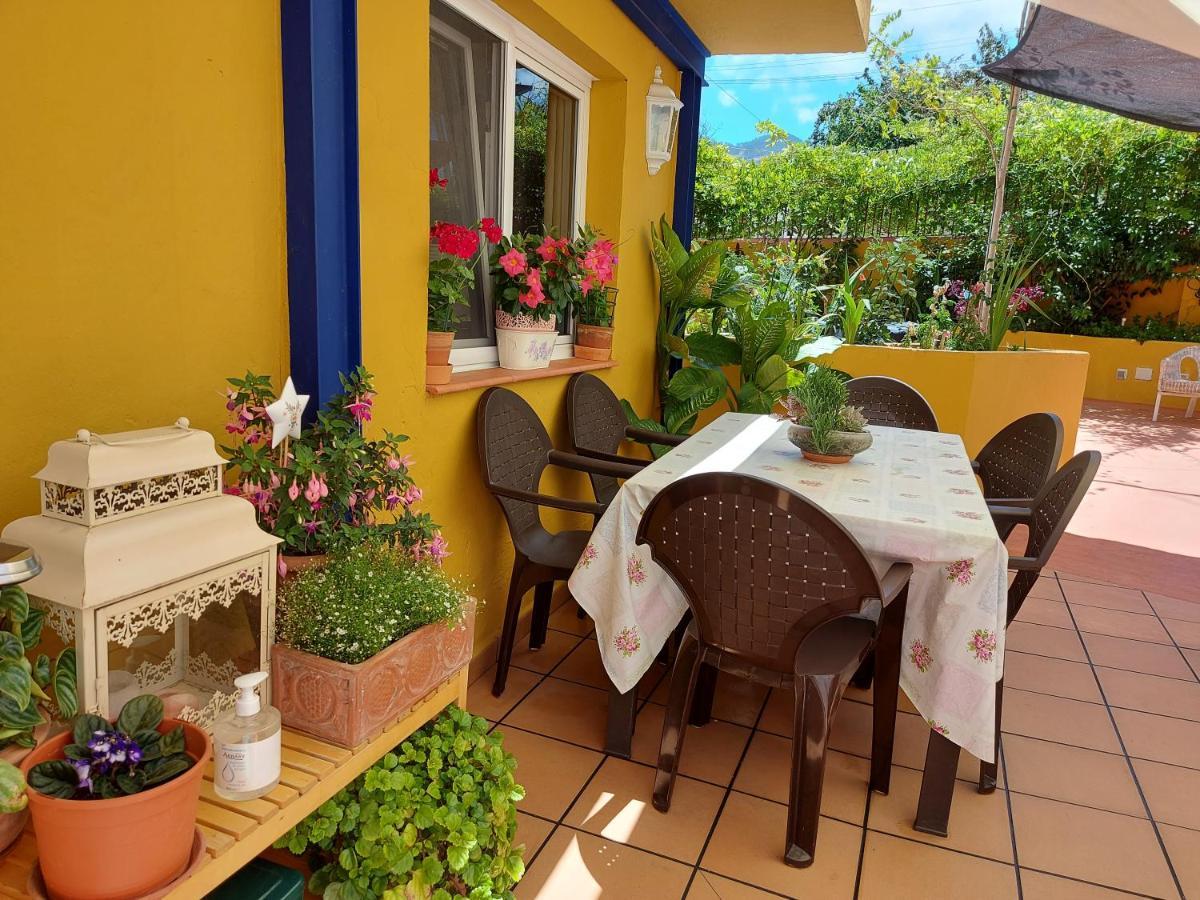 Casa Maestro Lelo - Acogedora Casa Rural Canaria Con Patios Y Jardines De Flores Las Palmas de Gran Canaria Esterno foto
